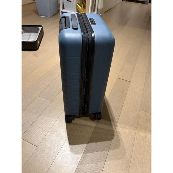 AWAY BIGGER CARRY ON FLEX Spinner Roller Bag Suitcase Luggage Coast Blue 22” - Picture 11 of 16